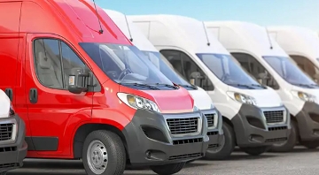 coches electricos estacionados en hilera